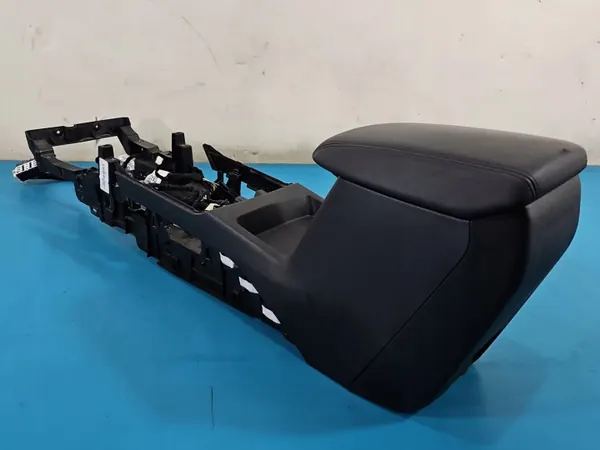 Accoudoir console centrale Ford Focus MK4 OEM JX7B-A045M62-EW image 7