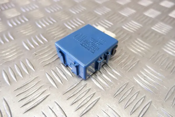 Módulo de cierre central OEM 8597047030 para Toyota Prius Plus image 3