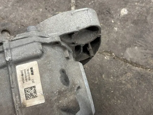 OEM 7618727 takadifferentiaali BMW X3 G01:lle image 3