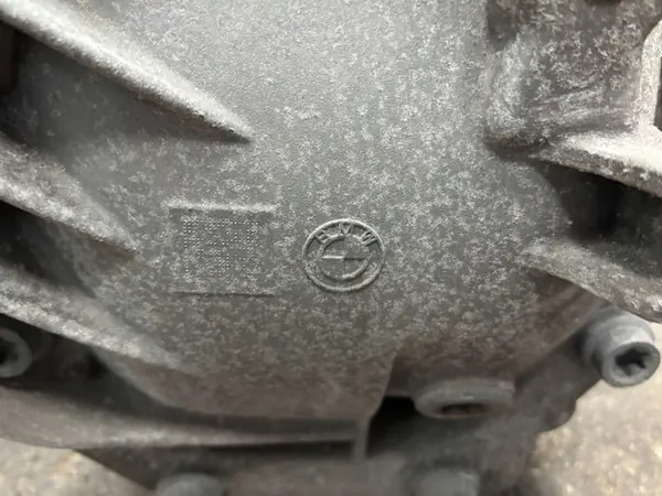 OEM 7618727 takadifferentiaali BMW X3 G01:lle image 9