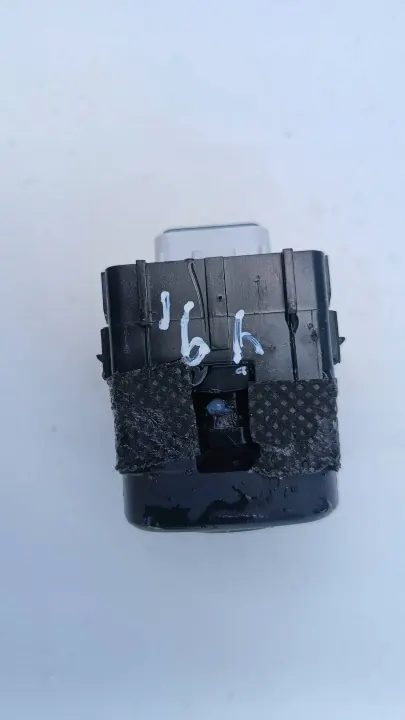 Module Commande Rétroviseur Kia X-Ceed OEM MODULLUSTEREK image 4