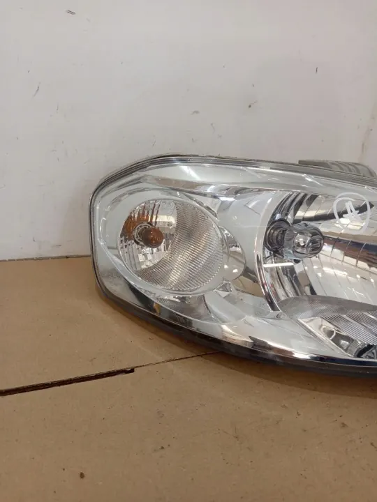 Farol Direito Dianteiro Chevrolet Aveo T250 06-11 Sedã image 3