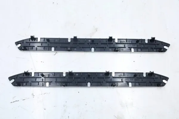 Protège-bas BMW F40 M135i OEM 56748332 M-Package image 4