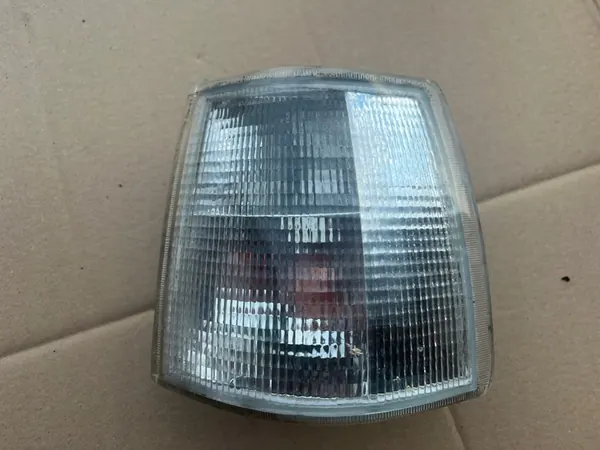 Clignotant gauche Volvo 850 1991-1994 image 1