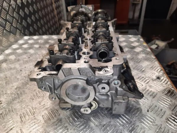 Cabeçote OEM 90352085F para Maserati 3.0D image 3