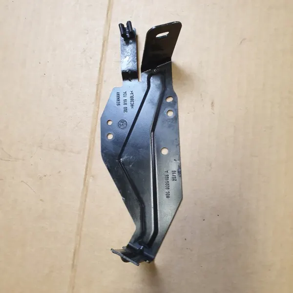 Suporte Aquecedor Webasto OEM 3Q0819134 para VW Passat B8 image 2