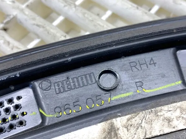 Salpicadero delantero derecho OEM 965057R para Audi Q3 II image 6