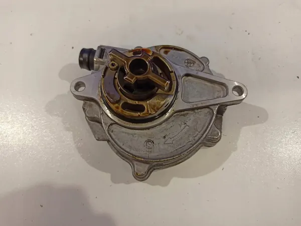 Imupumppu Volvo S60 II 3.0L 2014 OEM 31401152 image 3