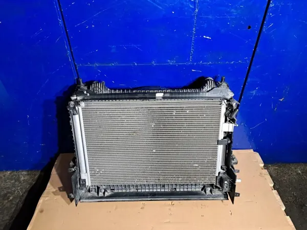 KOMPLET CHŁODNIC JAGUAR XE (X760) GX738C607AH 28106918 2.0L 221kw 2019 image 2