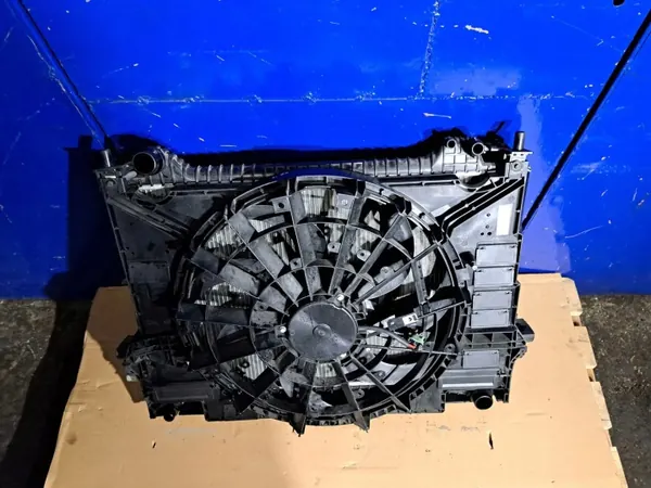 KOMPLET CHŁODNIC JAGUAR XE (X760) GX738C607AH 28106918 2.0L 221kw 2019 image 6