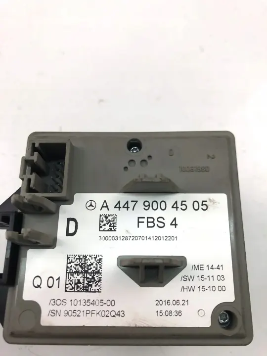 Macaco Mercedes-Benz Vito Tourer OEM 4479004505 image 4