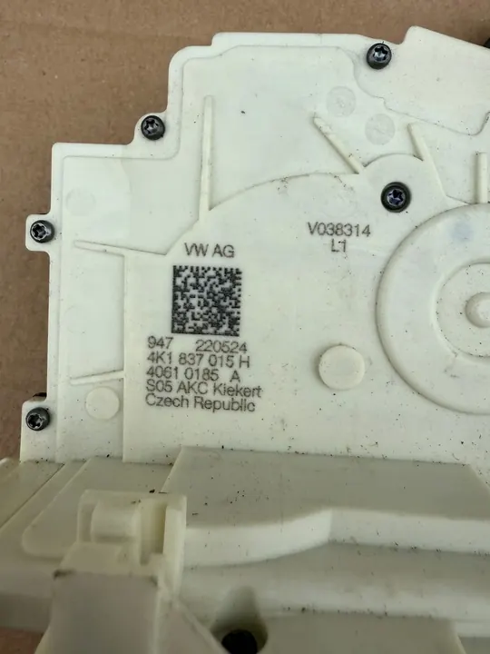 Linke Vordertürschloss Audi A6 C8 A7 4K image 3