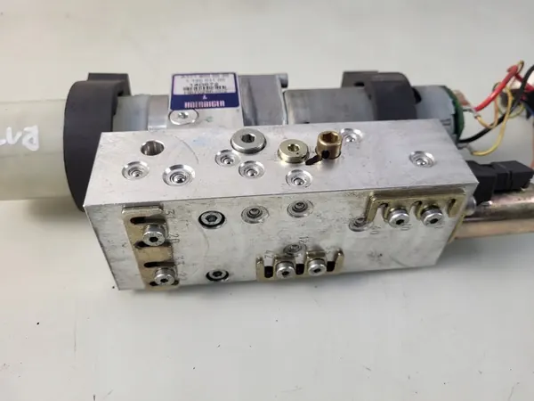 Mercedes SLK R171 tak hydraulpump OEM A1718000030 image 4