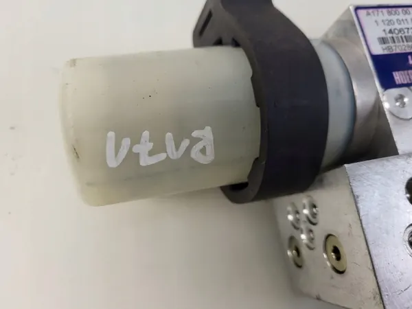 Mercedes SLK R171 tak hydraulpump OEM A1718000030 image 9