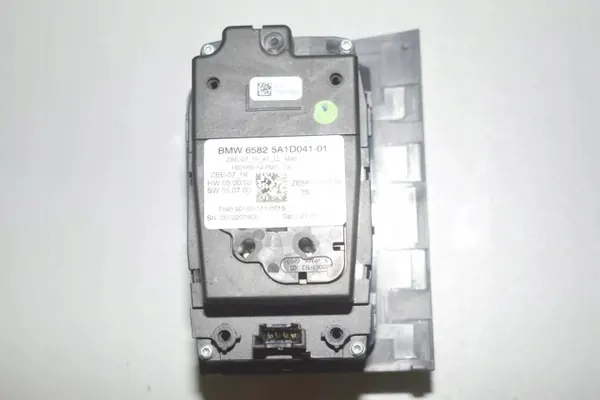 BMW 3-serien navigationssystem OEM 65825A1D041 image 3