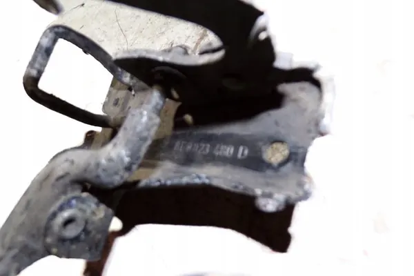 Cerradura de capó Audi A4 2003 1.9L Diesel image 2