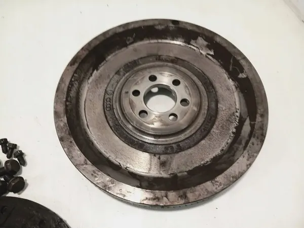 Volante de Embreagem Volkswagen OE 030105271D image 3