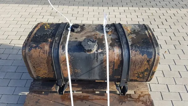 Réservoir de carburant 710 L complet MAN TGX TGS Euro 6 image 1