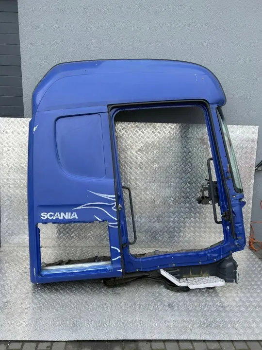 Painel Lateral Cabina Scania CR19 - Estado Usado image 2