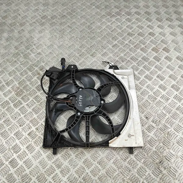 Citroen C4 III e-C4 2024 Jäähdyttimen tuulettimen kansi image 2