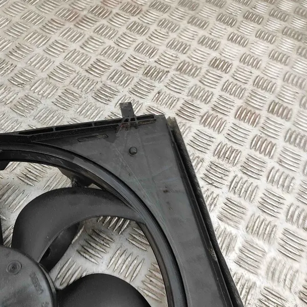 Citroen C4 III e-C4 2024 Jäähdyttimen tuulettimen kansi image 7