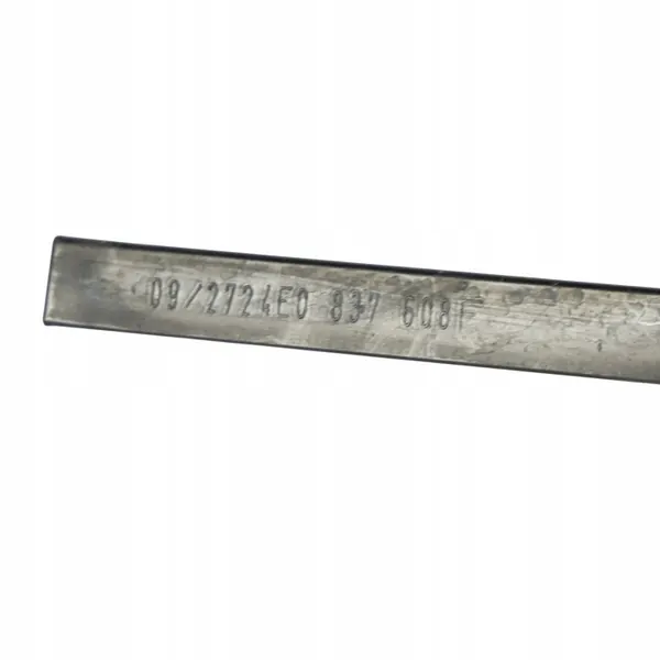 Audi S8 D3 Dörrkarm OEM 4E0837630H Höger Fram image 10