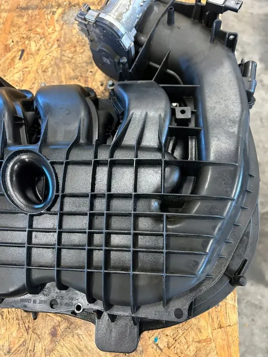 Colector de admisión OEM 05184693AE para Dodge Charger 3.6L image 4