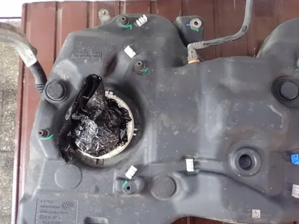 Tanque de combustível Mercedes-Benz OEM A0050088299 image 5