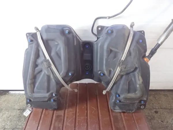 Tanque de combustível Mercedes-Benz OEM A0050088299 image 8
