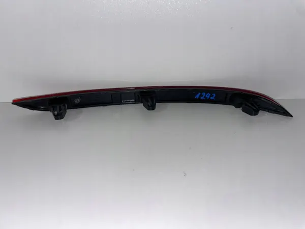 Vasen takapuskuriheijastin VW GOLF 8 VIII 20- image 2