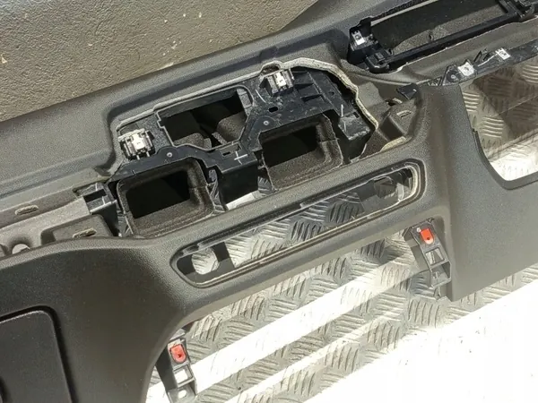 Dashboard BMW 2' G42 3' G20 G21 4' G22 G26 UK image 6