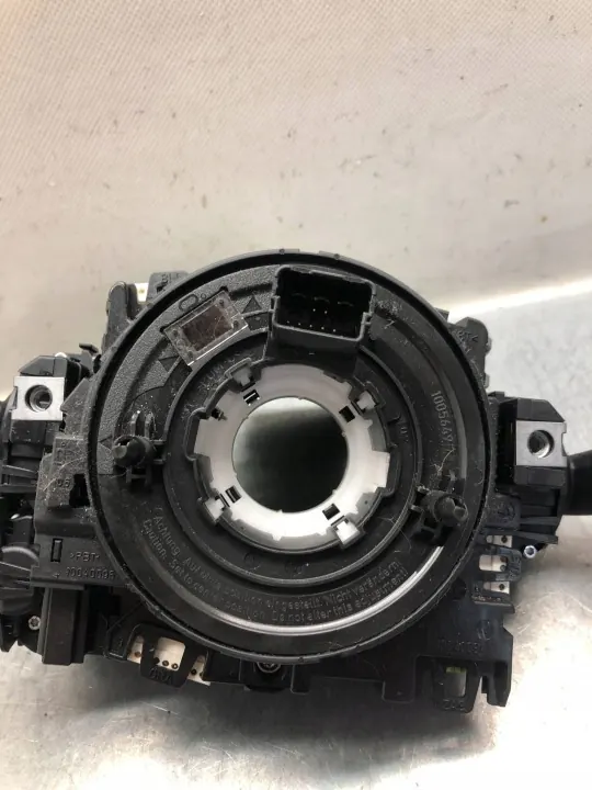 OEM 5Q0953549C hämähäkkikytkin kokonainen Audi A3 8V:lle image 4