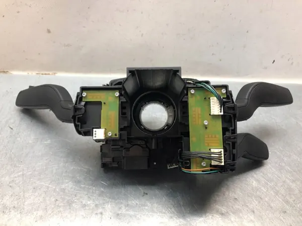 OEM 5Q0953549C hämähäkkikytkin kokonainen Audi A3 8V:lle image 5