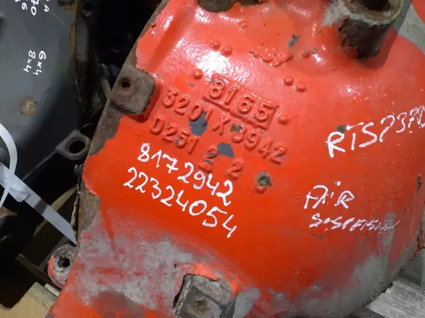 Volvo brugbehuizing OEM 8172942/22324054 6x4 8x4 image 3