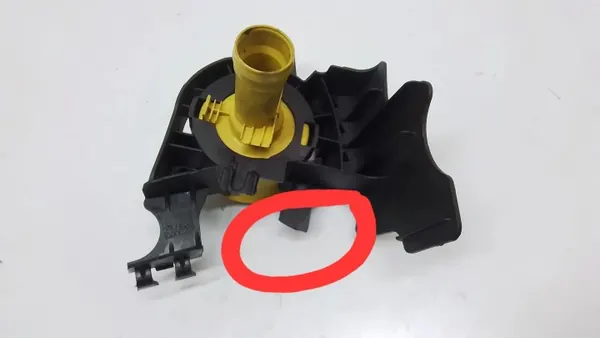 Porsche Öljytäyttökorkki OEM 9A160709328 - Käytetty image 3
