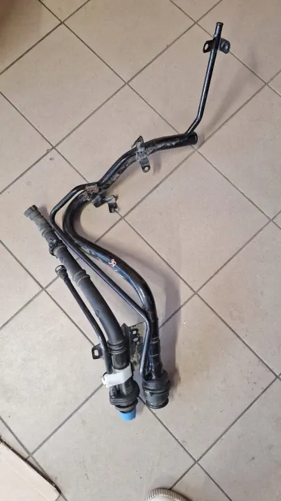 Cuello de Llenado Combustible OEM WLEW RURA PALIWA - Renault image 2