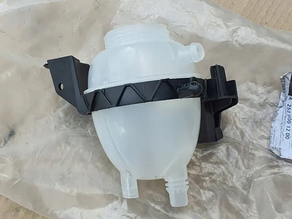 Expansiereservoir Mercedes E-Klasse W213 GLC 253 EQC OEM image 3