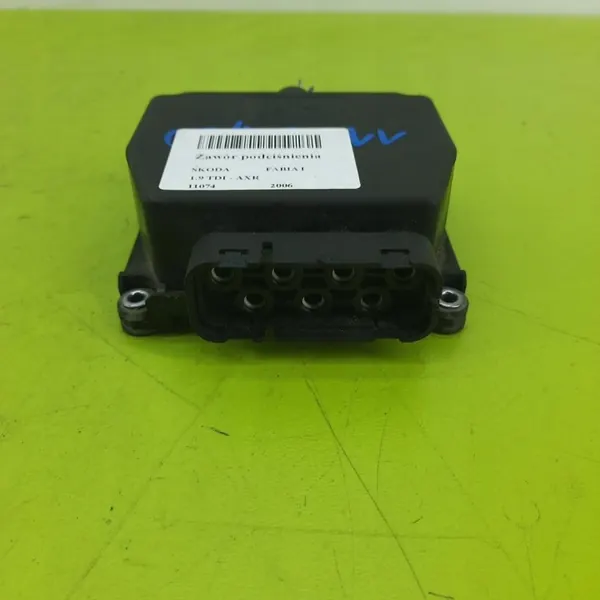 Válvula de vacío OEM 6Q0906625C para 1.9 TDI image 4
