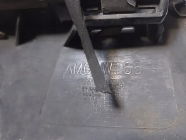 MERCEDES ML W166 Rejilla delantera con LED DRL image 4