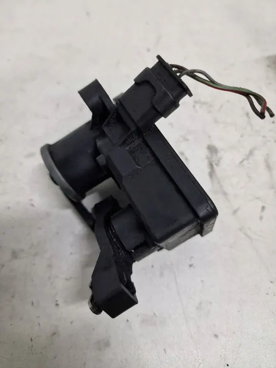 Mercedes-Benz E W211 Inlaatspruitstuk Actuator image 2