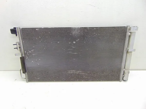 Condenseur AC Kia Sportage IV OEM F200NFFBB0 image 2