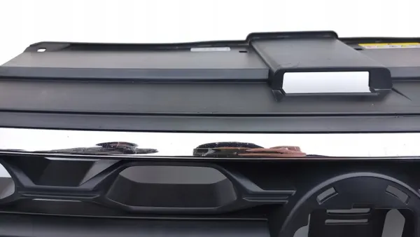 VW T-Roc 2GA etukromigrilli OEM 2GA853651 image 9