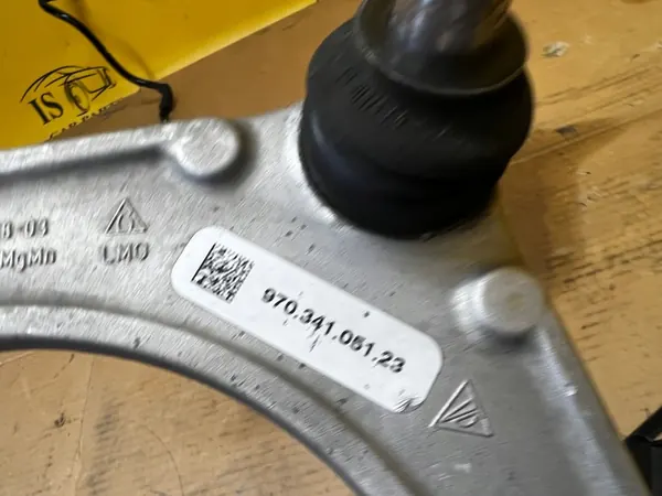 Braccio di controllo superiore anteriore destro Porsche Panamera 970 I Lift image 5