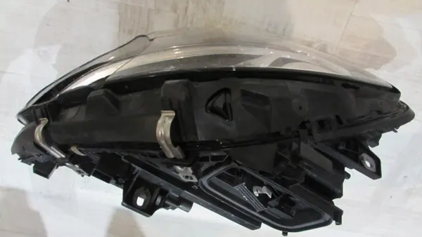 Linker koplamp Mercedes B-Klasse W246 A2469063301 image 6