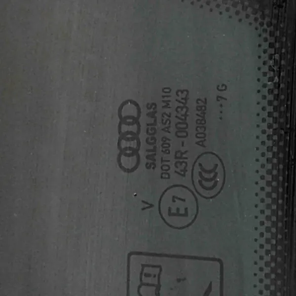 Ventana trasera derecha Audi Q7 (4M) usado OEM 4M0845298C image 6