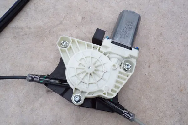 Ikkunaliftimoottori Volkswagen OE 5Q4959801D image 3