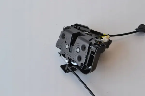 Vordertürschloss rechts Volvo V70 III OE 31253658 image 3