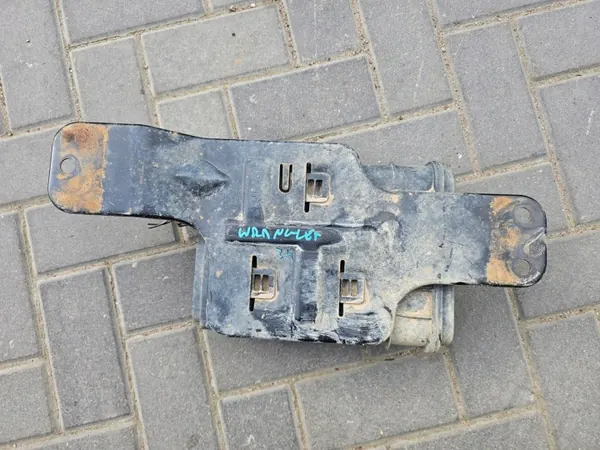 Koolstoffilter Bevestiging Jeep Wrangler JK 07-18 OEM 04891781AB image 4