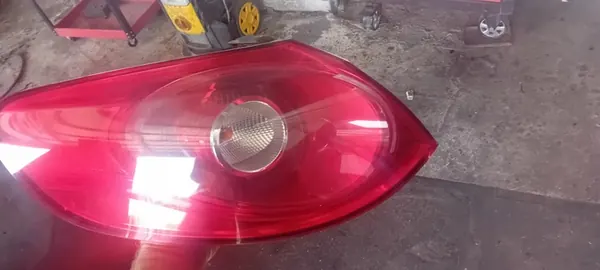 Luz trasera izquierda VW PASSAT CC 2008-2012 image 3