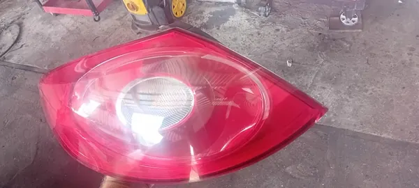 Luz trasera izquierda VW PASSAT CC 2008-2012 image 4